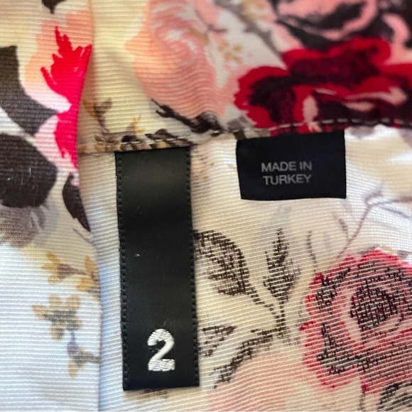 Cream and pink floral pleated A-line skirt size 2 B12 - Picture 2 of 4